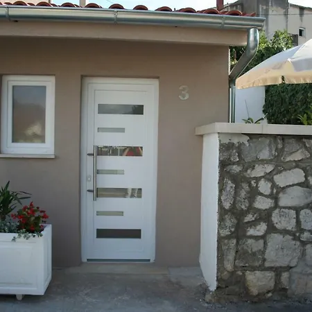 Casa de hóspedes With Garden Split