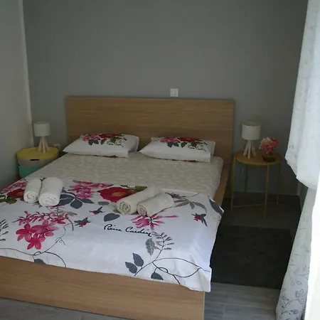 With Garden בית הארחה ספליט