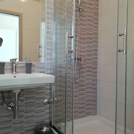 With Garden Σπλιτ