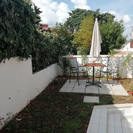 Penzion With Garden 3*