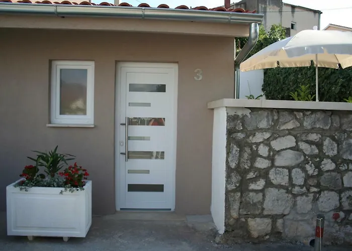 ゲストハウス With Garden スプリト