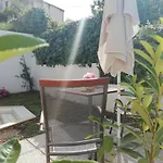 招待所 With Garden 3*